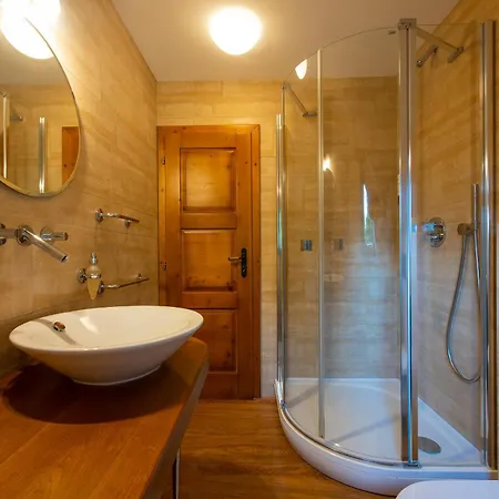 Guest house Platanus By Pieris 3*