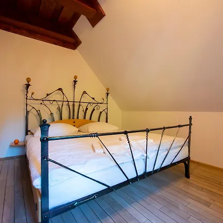 Guest house Platanus By Pieris