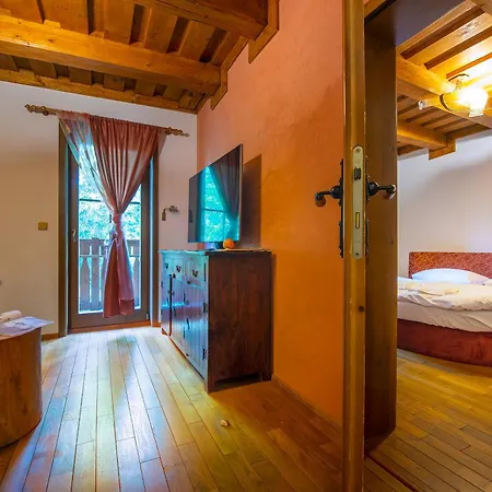 Platanus By Pieris Guest house